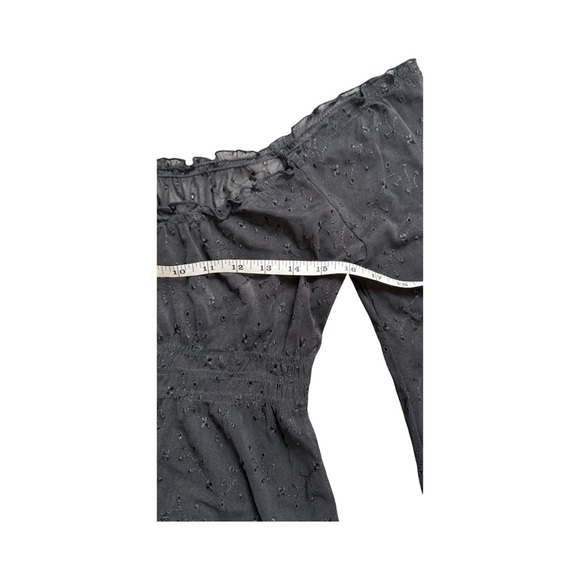 Guess Black Off-Shoulder Blouse - Picture 8 of 9